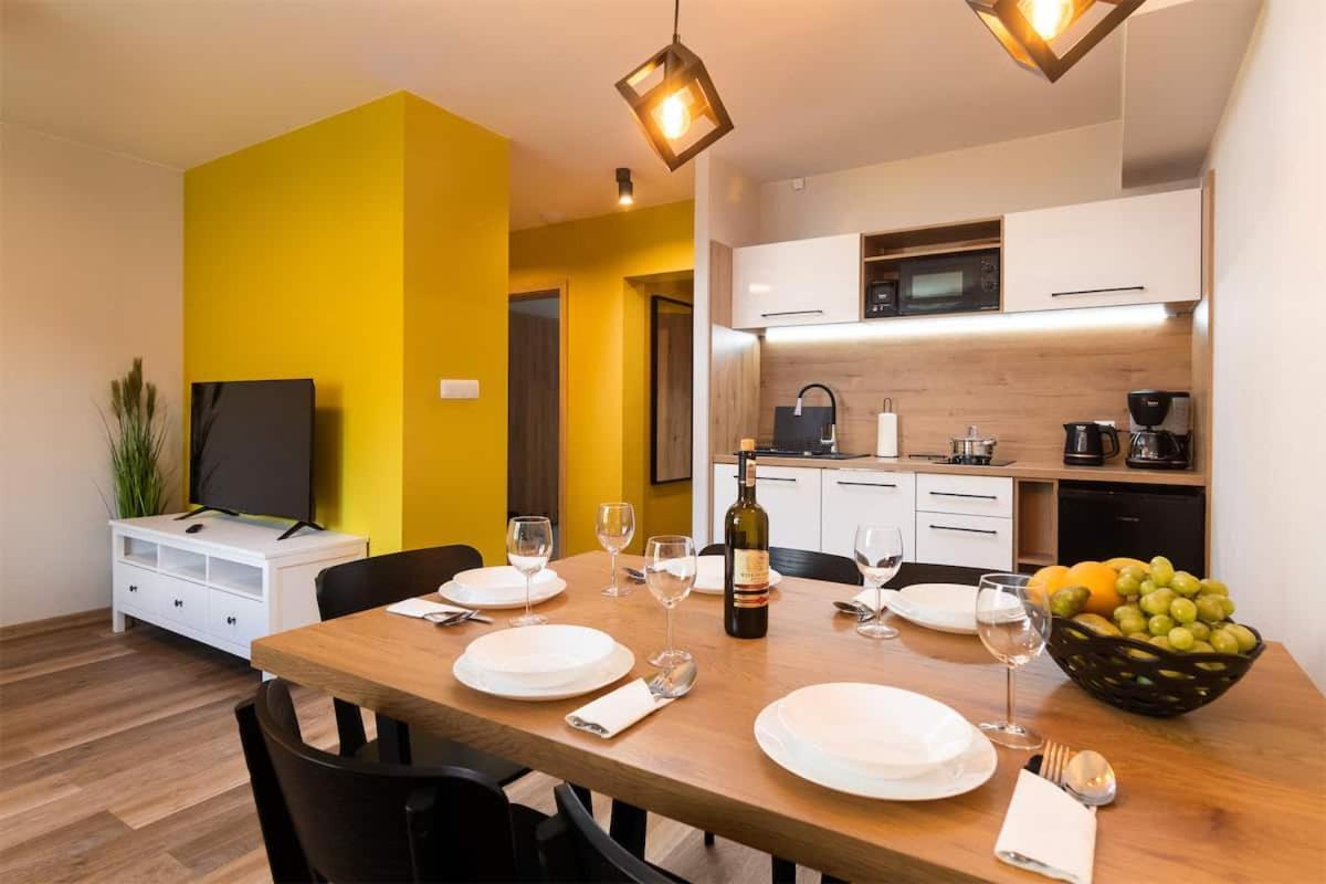 Roza Sudetow Apartamenty ดุสนิกิ สดรอย ภายนอก รูปภาพ